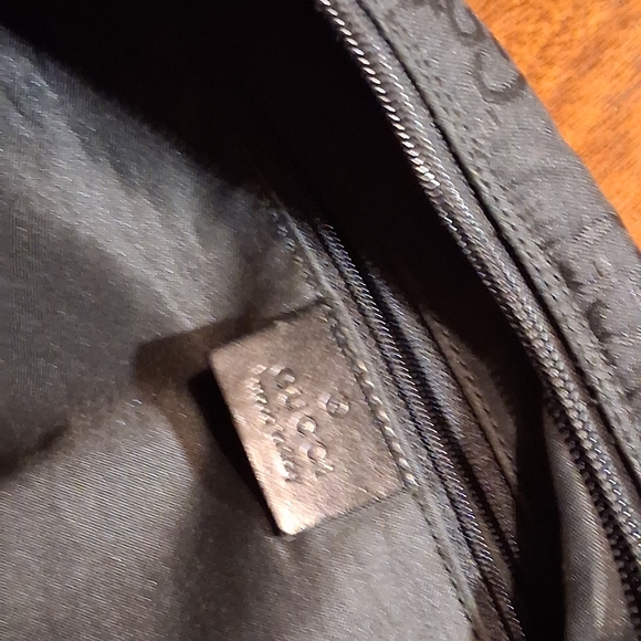 Gucci Brown Monogram Shoulder Bag - Picture 13 of 15